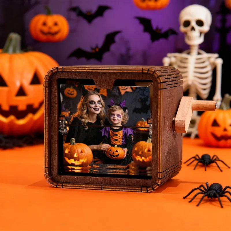 Custom 16 Halloween Photos Music Flipbook Frame Animation Machine Mechanical Hand cranked Photo Album with Light Unique Halloween Gifts