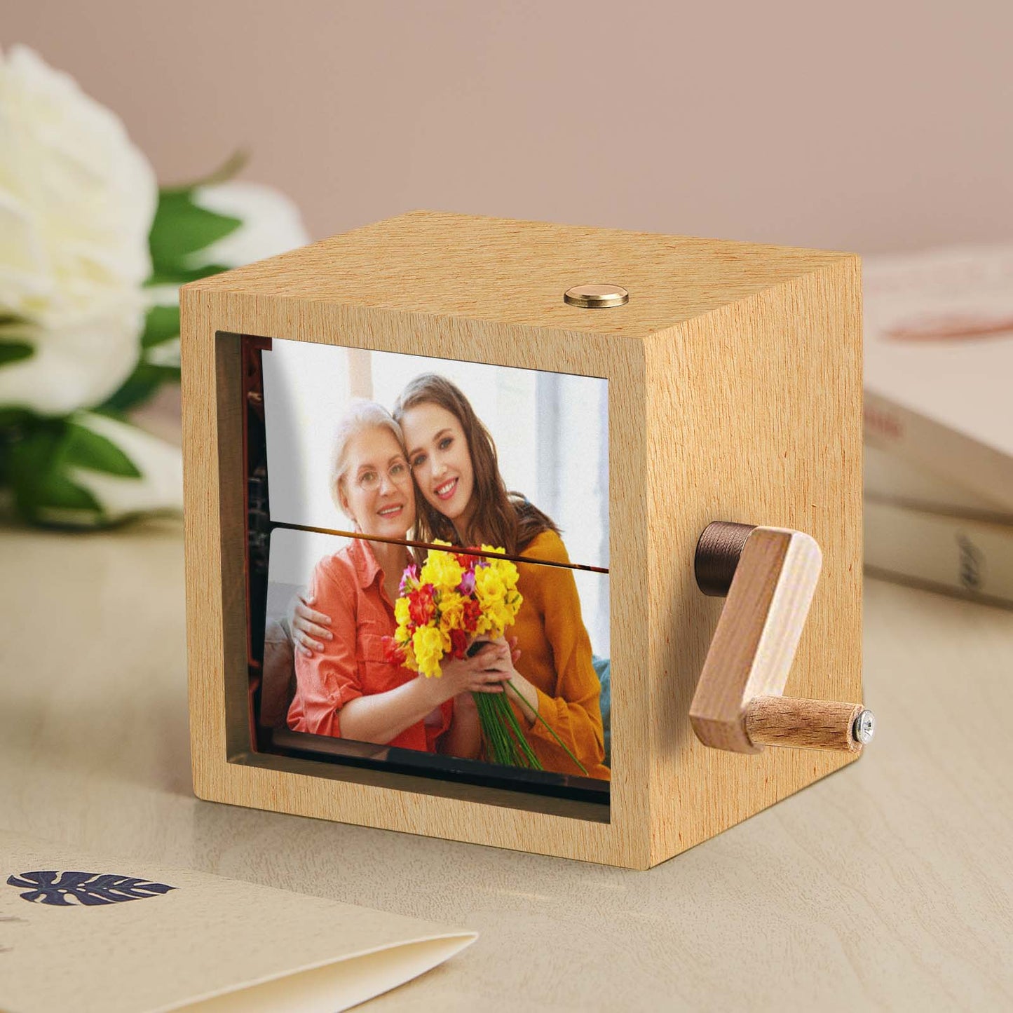 Custom 16 Photos Music Flipbook Frame Animation Machine Detachable Photos Mechanical Hand cranked Photo Album