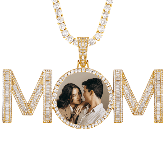 Custom Photo Necklace for Mom – Sentimental Gift for Mom from Daughter/Son