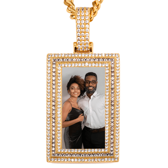 Custom Picture Pendant Necklace – A Loving and Lasting Memory Gift for Mom