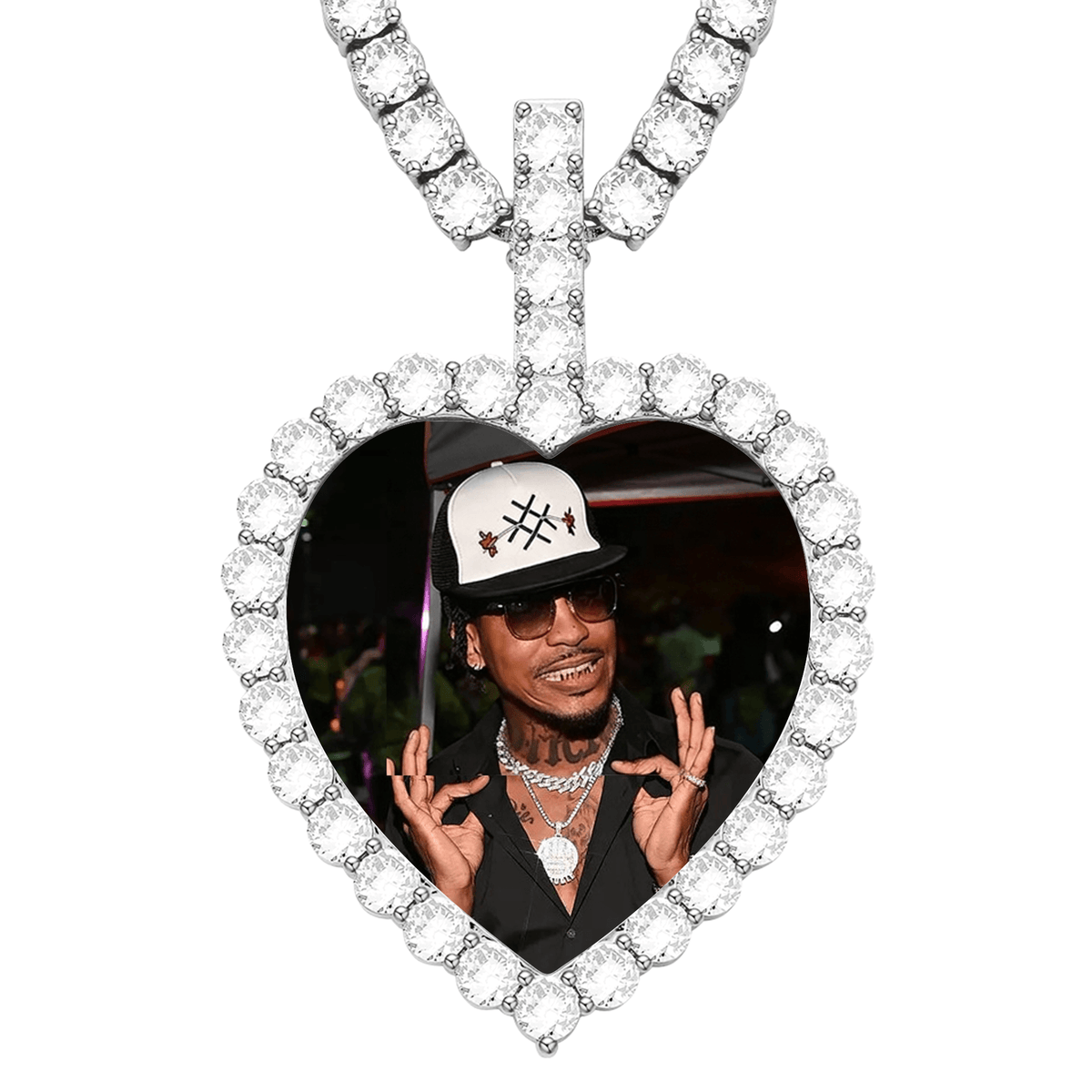 Iced Out Heart Photo Pendant Necklace for Hip-Hop Lovers – Engrave Your Story, Show Your Style