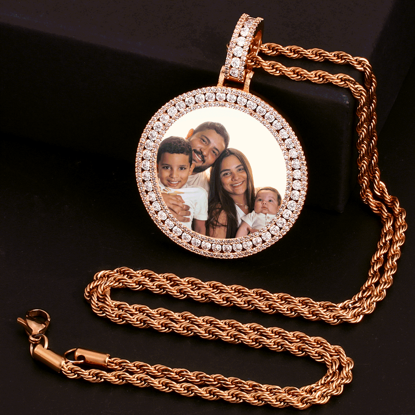 Medallion Photo Necklace For Best Friend