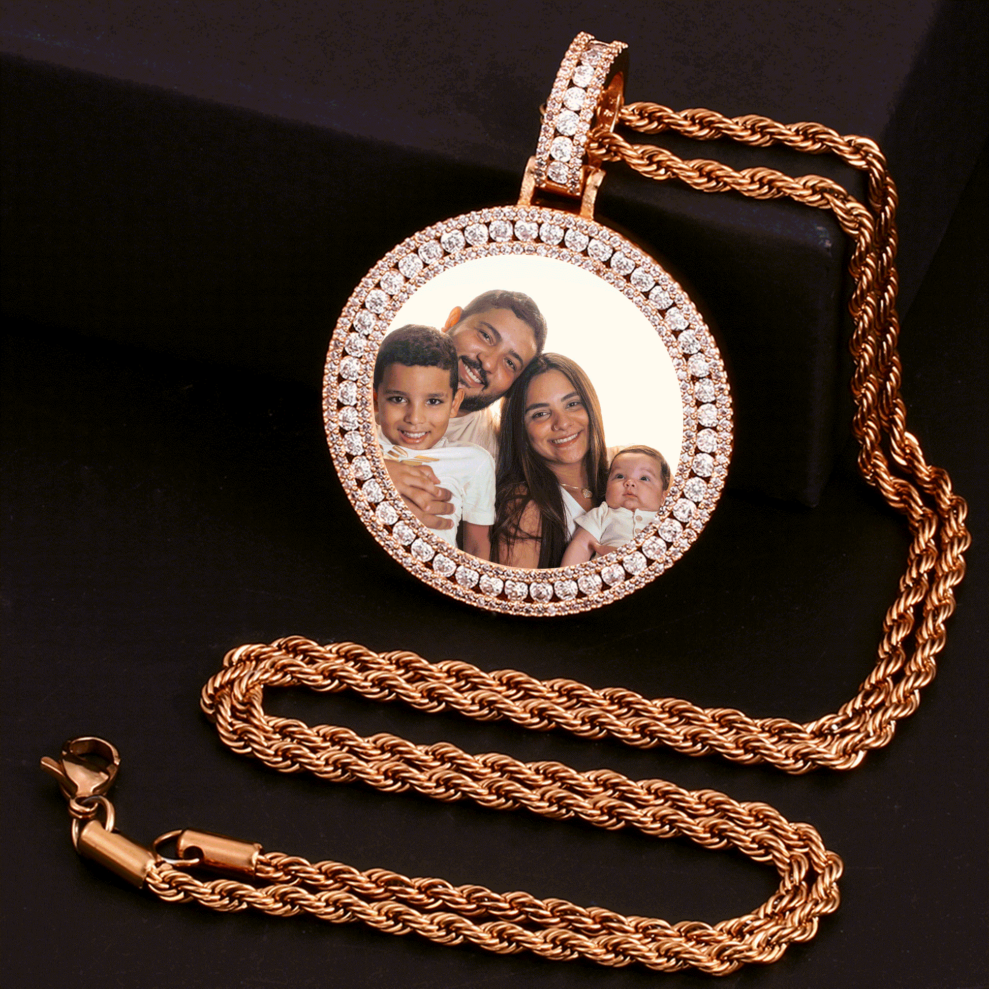 Medallion Photo Necklace For Best Friend