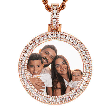 Round Medallion Memory Necklace With Picture - Sentimental Gift For Bestie