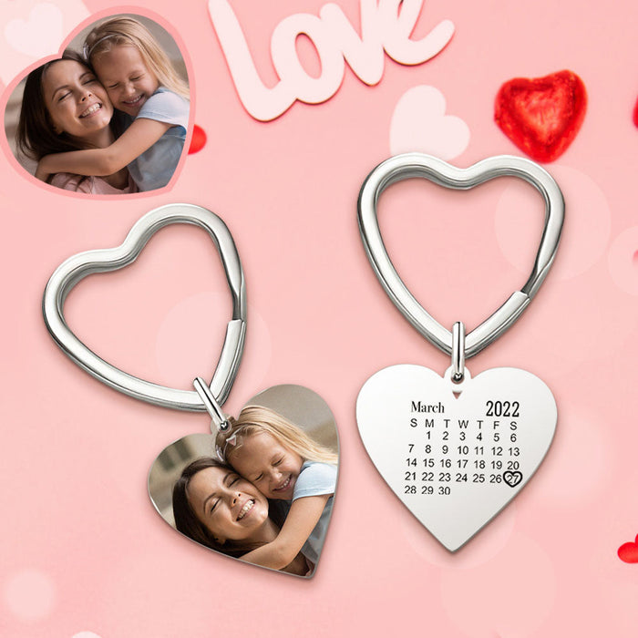 Personalized Heart Engraved Keychain with Photo Gifts for Couples/Mom
