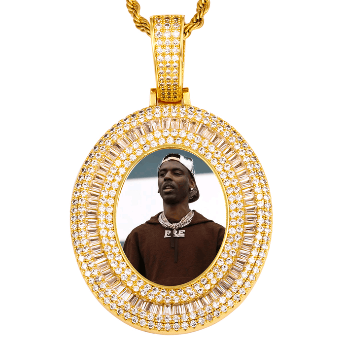 Streetwear Necklace With Your Picture Inside – A Custom Gift for Your Hip-Hop Boyfriend