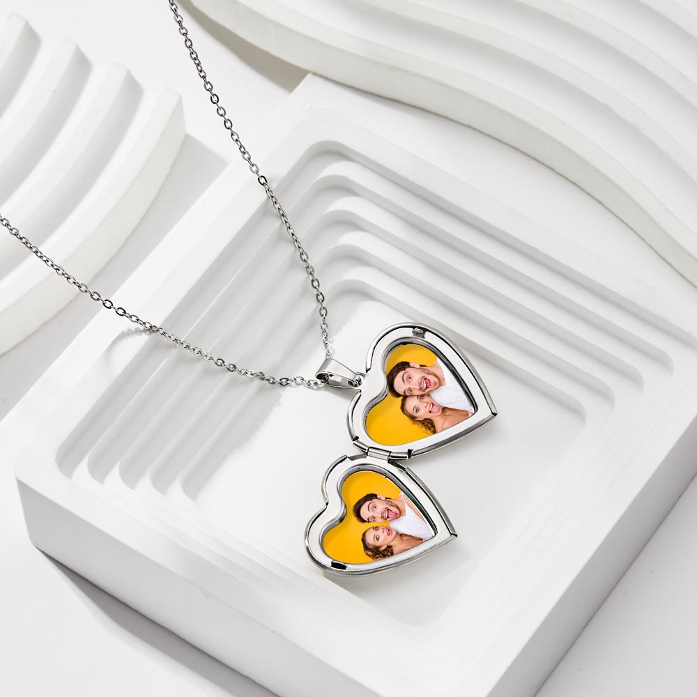Custom Photo Engraved Neckalce Heart Pendant Exquisite Gift For Couple