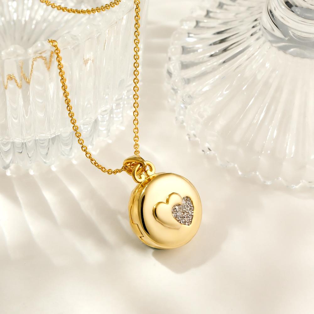 Personalized Photo Locket Necklace Elegant Birthstone Oval Shape Pendant Necklace For Wife