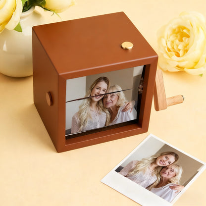 Custom 16 Photos Music Flipbook Frame Animation Machine Detachable Photos Mechanical Hand cranked Photo Album